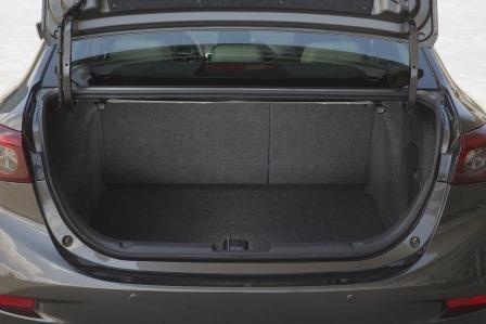 Limousine Test: Besser Kompaktwagen! als 3 als der Mazda im