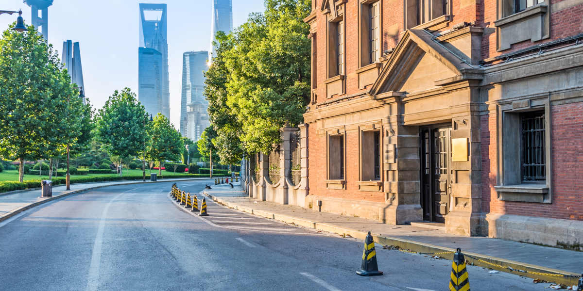 Stadt Verkehr leere Straße Baustelle